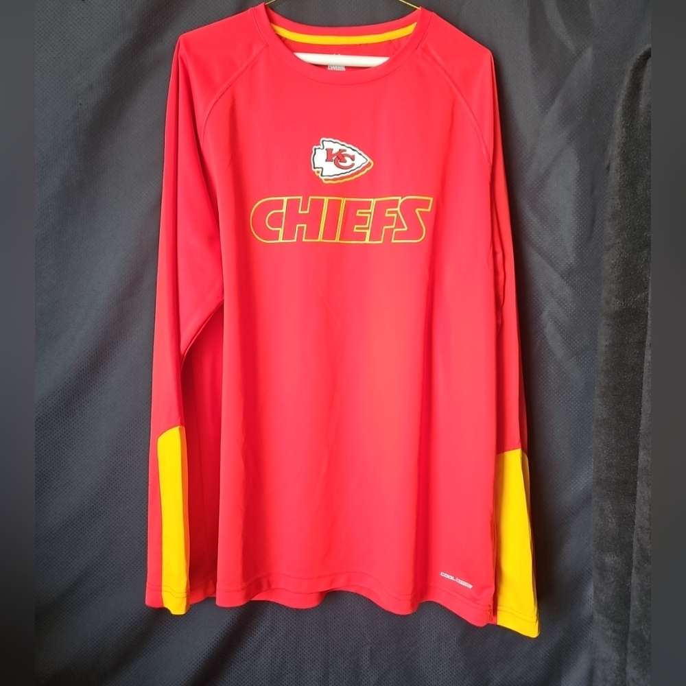 Majestic Cool Base Long Sleeve Mens Kansas City Chiefs Size XL